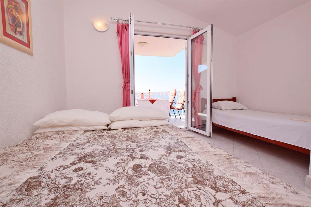 Apartments Dubravka พิสัก ภายนอก รูปภาพ
