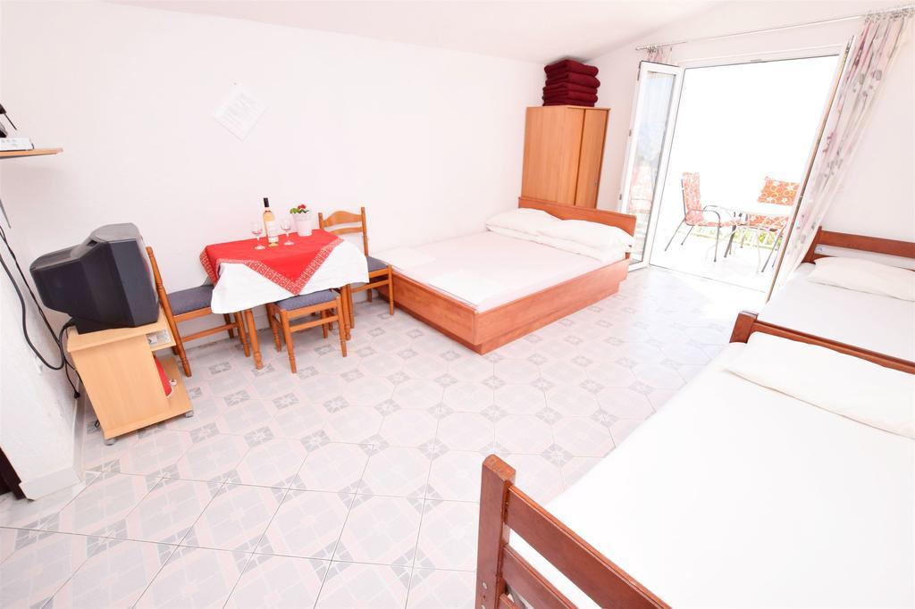 Apartments Dubravka พิสัก ภายนอก รูปภาพ